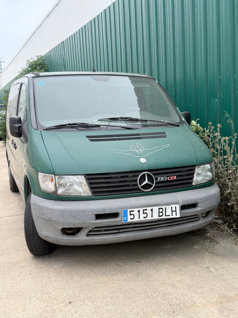 Mercedes-Benz Vito 2001 AVERIADA - foto 1