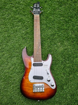 Ukulele elettronico Clearwater