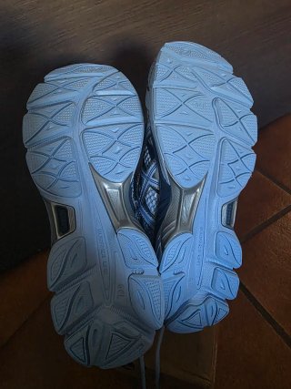 Asics Gel-Cumulus 16 Talla 41 (26cm) Nuevas Orig