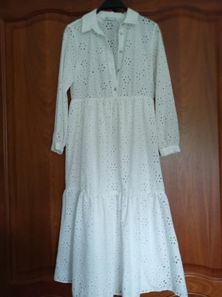 Vestido blanco midi bordado inglés