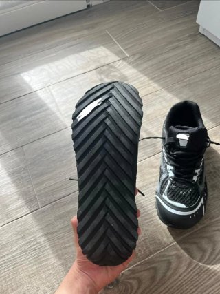 Scarpe da ginnastica nere e bianche Bott Ven