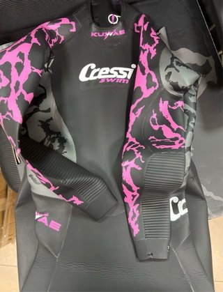 Traje de baño Cressi mujer negro/morado Pvp:275€