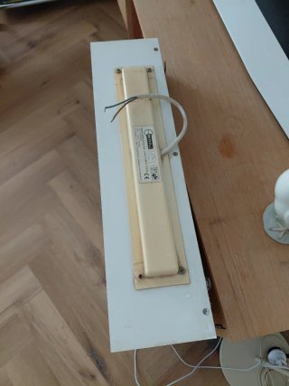 Espejo vintage con estantería blanca