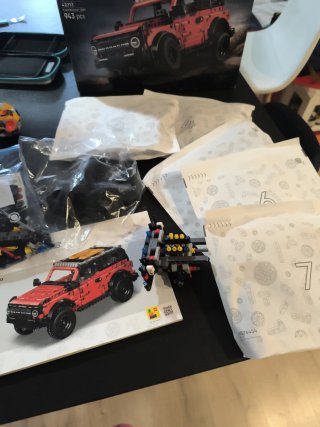 Lego Technic Ford Bronco SUV 42213