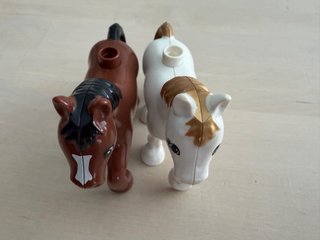 Lego Duplo Caballos Marrón y Blanco