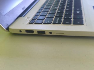 Lote 2 portátiles Medion y Toshiba