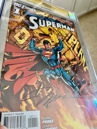 Cómic gradeado CGC 9.8 y Firmado - Superman 1 2011