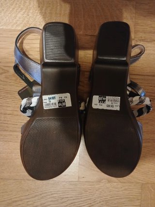 Sandalias Raquel Perez Piel Talla 39
