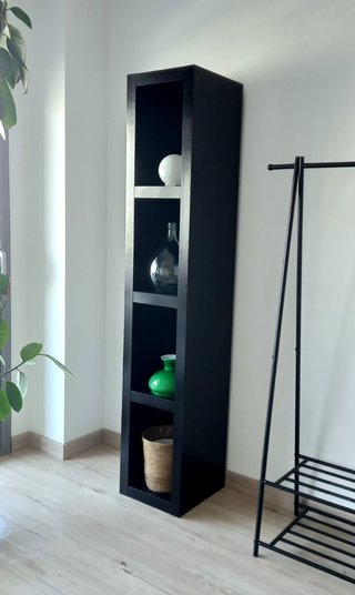 TRES PIEZAS, SILLA, BURRA, ESTANTERIA