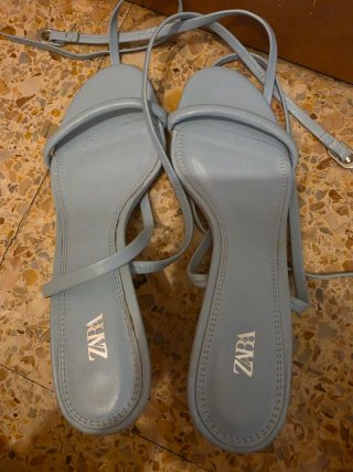 Sandalias Zara Azul talla 37