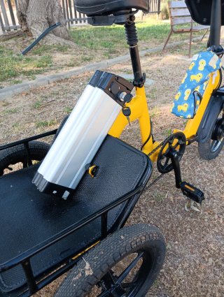 Triciclo Eléctrico Adulto Amarillo