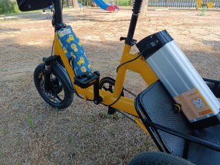 Triciclo Eléctrico Adulto Amarillo