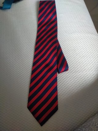 Corbatas de hombre: azul y morado