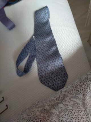 Corbatas de hombre: azul y morado