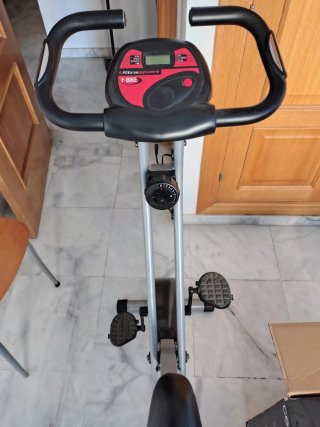 Bici Estática F-BIKE como nueva