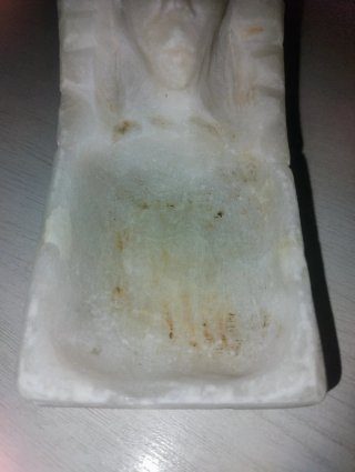 Cenicero de alabastro (o similar) figura egipcia