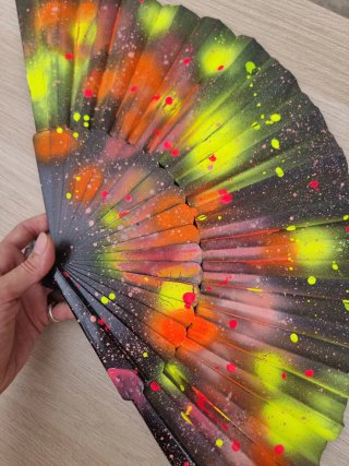 Abanico pintado a mano 30 cm