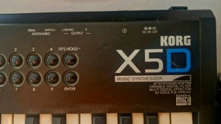 Teclado Sintetizador Korg X5D