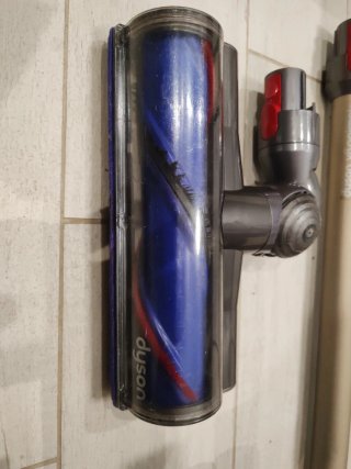 Dyson V8 Revisionata e Pulita