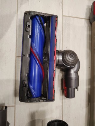 Dyson V8 Revisionata e Pulita