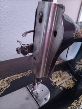 Máquina de coser Singer antigua