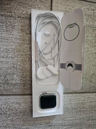 Apple Watch SE 2da Gen GPS Aluminio 40mm