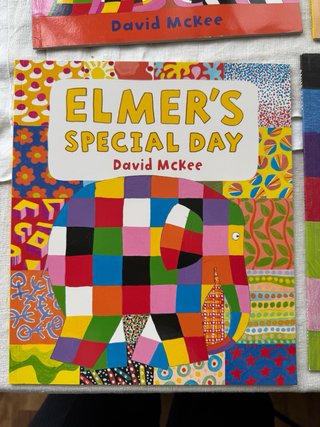 Coleccion de 7 libros de ELMER en inglés