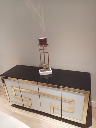 Aparador Diseño Luxury Negro y Dorado