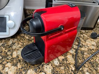 Oferta: Cafetera Nespresso Krups Roja