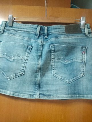 Falda tejana marca Replay talla 27 co