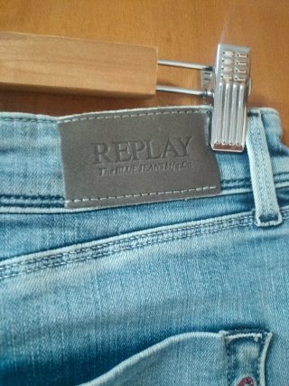 Falda tejana marca Replay talla 27 co