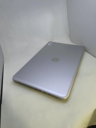 Ordenador Portátil HP Envy 17j100