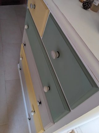 Cómoda cajonera vintage de madera