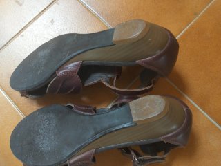 Sandalias de piel Pikolinos marrones