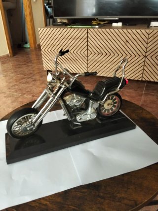Reloj Moto Chopper C/ Base Negra