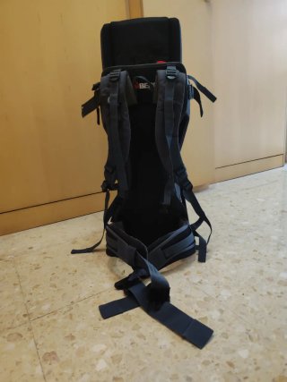 Mochila portabebés senderismo