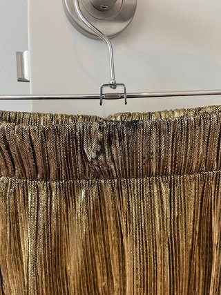 Falda dorada Zara plisada