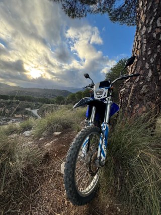 Yamaha WR 400F Enduro