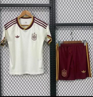 Conjunto  de España niño talla 7/8 años