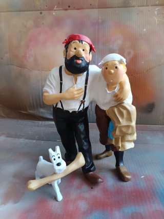 Figuras Tintín, Haddock y Milú en el desierto 30cm