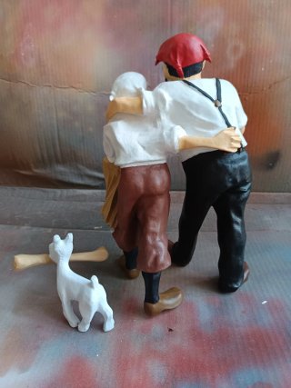 Figuras Tintín, Haddock y Milú en el desierto 30cm