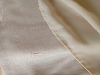 Vestido Van-Dos Beige con bordado multicolor