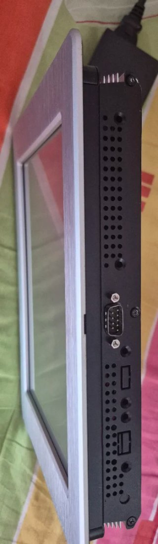 HmI Avalue LPC-1007WMBB1-03R