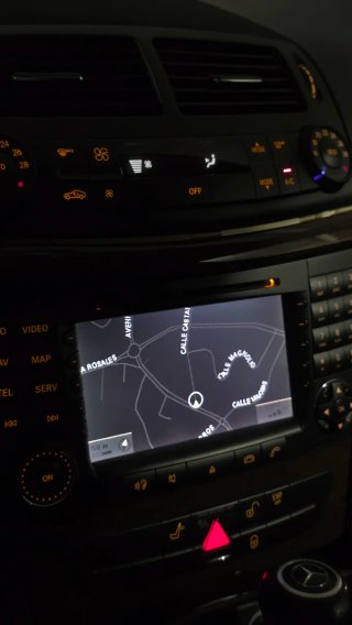 Mercedes-Benz E W211 2008