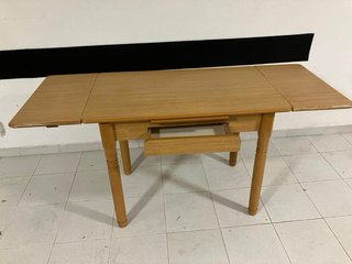 Mesa extensible madera con cajón