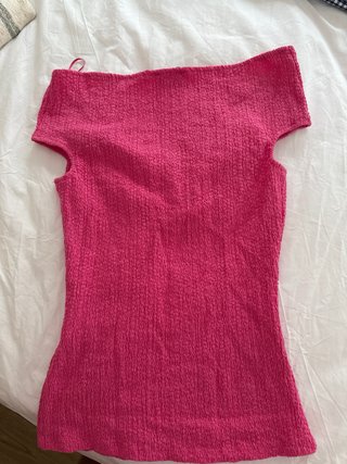 Top rosa fruncido escote pico
