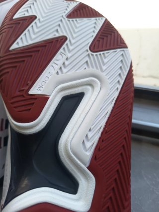 Zapatillas Jordan Rojas y Blancas