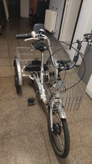 Triciclo Eléctrico Monty Blanco