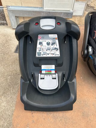 Silla de coche y base Isofix para bebé