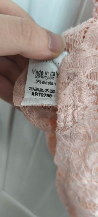 Peplum rosa encaje espalda descubierta